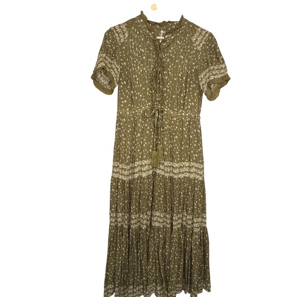 Free People Dresses & Skirts - Free‎ People Rare Feelings Maxi Dress Olive Green Floral Boho Tiered Smocked S
